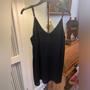 Excellent condition dress.